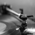 Waarom is luisteren naar vinyl populairder dan ooit in 2025?