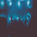 wat is het verschil tussen een coverband en een tribute band?